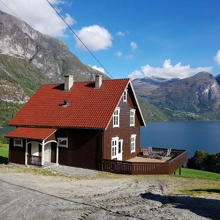 Вилла Charming Timber House In Stryn, Norway Экстерьер фото