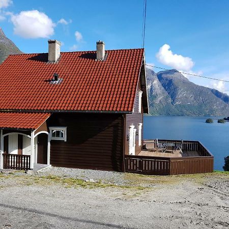 Вилла Charming Timber House In Stryn, Norway Экстерьер фото