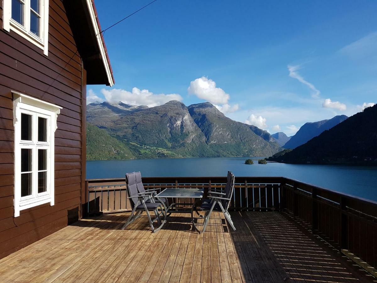 Вилла Charming Timber House In Stryn, Norway Экстерьер фото